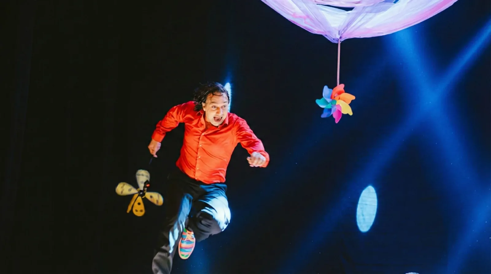 Bir Varmış Bir Yokmuş