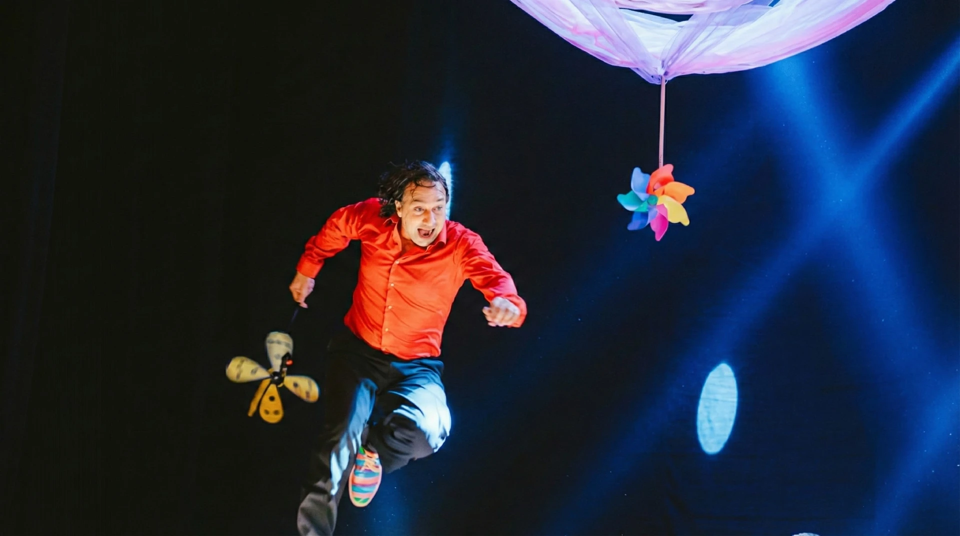 Bir Varmış Bir Yokmuş